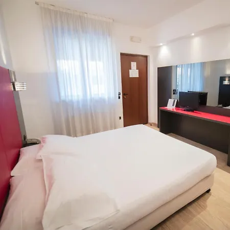 Blue Relais Maggiore 4* Dormelletto