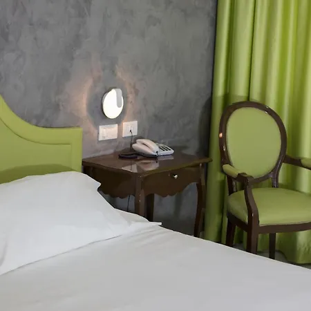 Blue Relais Maggiore فندق