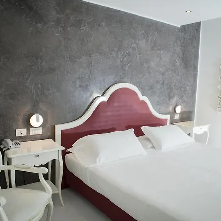 ホテル Blue Relais Maggiore 4*