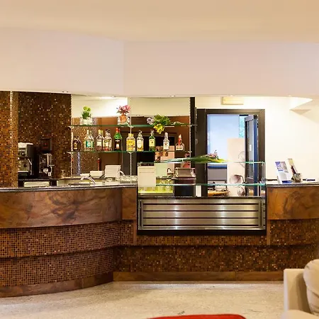 Blue Relais Maggiore Hotel 4*