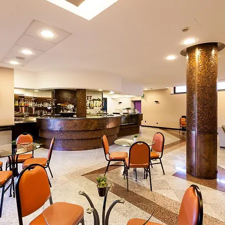 Отель Blue Relais Maggiore