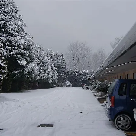 Отель Blue Relais Maggiore 4*