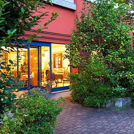 Blue Relais Maggiore 4* دورميلّيتّو