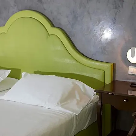 Blue Relais Maggiore فندق 4*