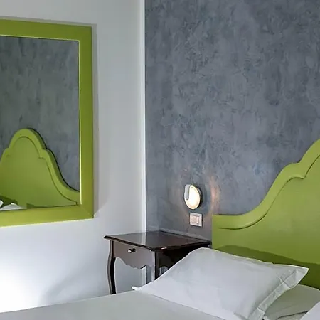 Blue Relais Maggiore فندق 4*