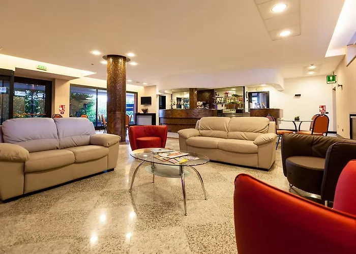 Blue Relais Maggiore Hotel 4*