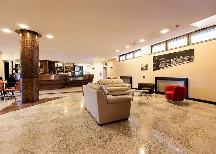 Blue Relais Maggiore Hotel 4*